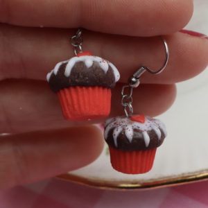 Romantische chocolade cupcake oorhangers
